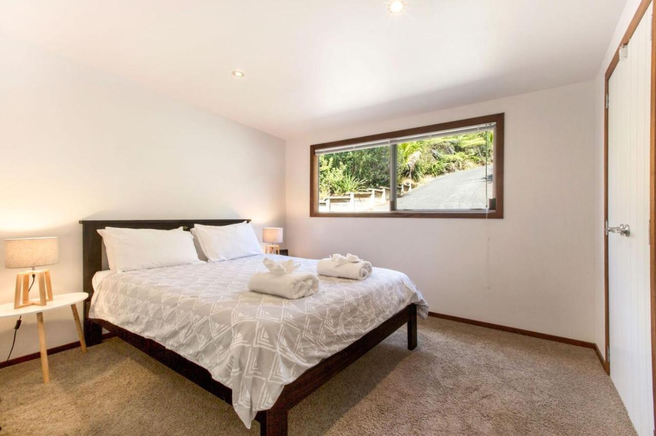 Karaka Sanctuary With Spa Pool By Waiheke Unlimited Oneroa Номер фото